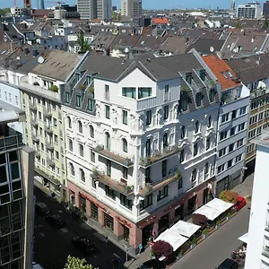 https://devin-art-hotel.dusseldorf-hotel.net