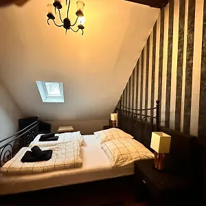 https://adams-hostel.dusseldorf-hotel.net